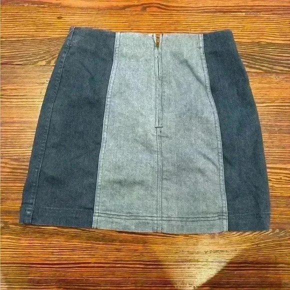 Free People Modern Femme Denim Mini Skirt Two Tone Blue Color Block Sz 4 - Picture 4 of 6